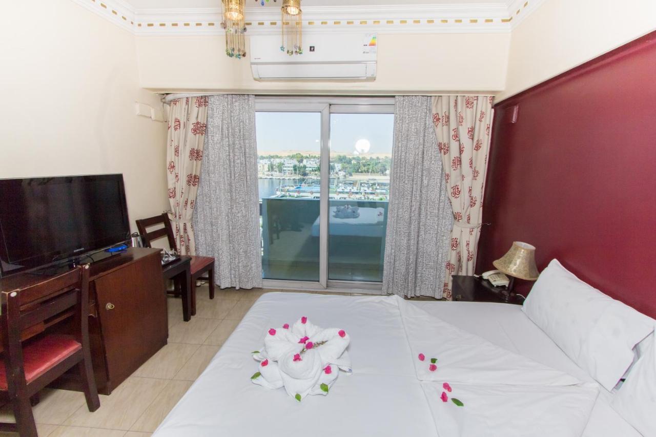 Philae Hotel อัสวาน ภายนอก รูปภาพ