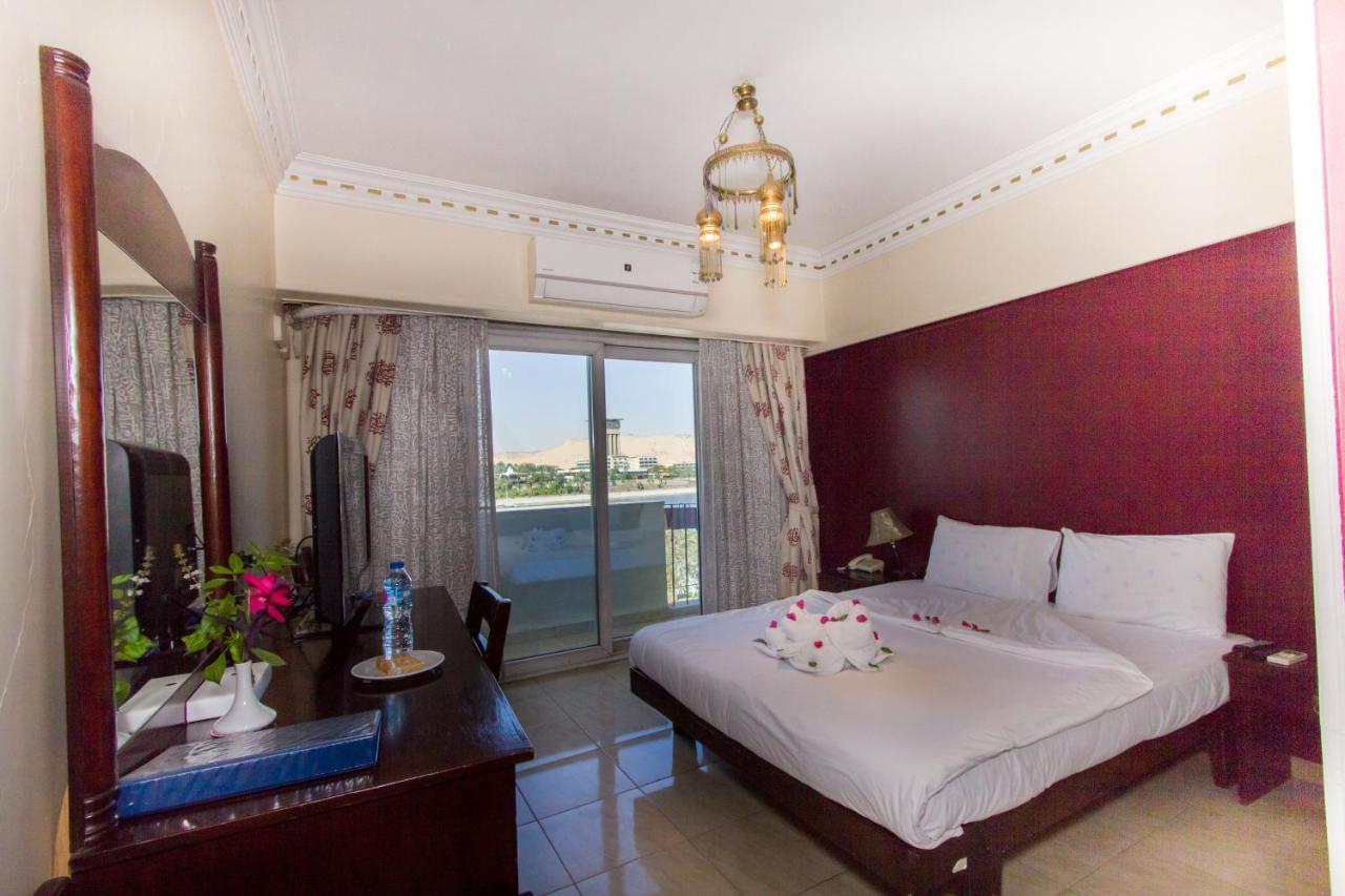 Philae Hotel อัสวาน ภายนอก รูปภาพ
